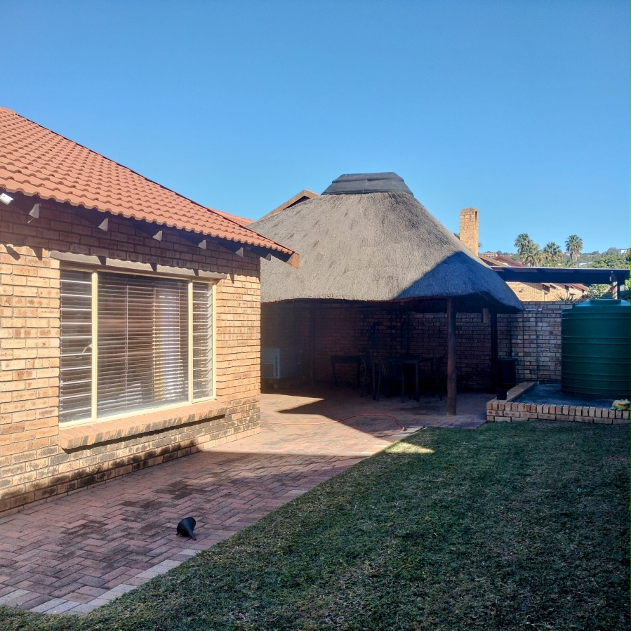 To Let 3 Bedroom Property for Rent in Cashan North West